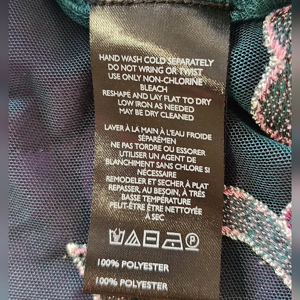 NWT By Anthropologie Long-Sleeve Embroidered Cropped Mesh Top Size 1X - Picture 12 of 16